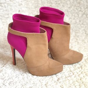 Rachel Roy Magenta Sock Beige Suede Boot Sz 6